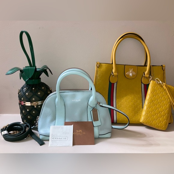 Purses 👜 - Picture 15 of 16